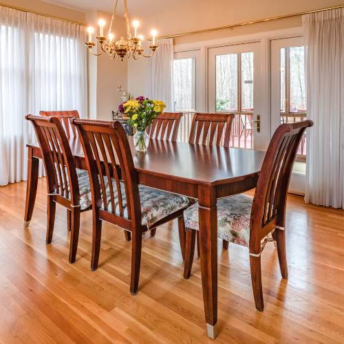 6 Seater Dining table & chairs cleaning